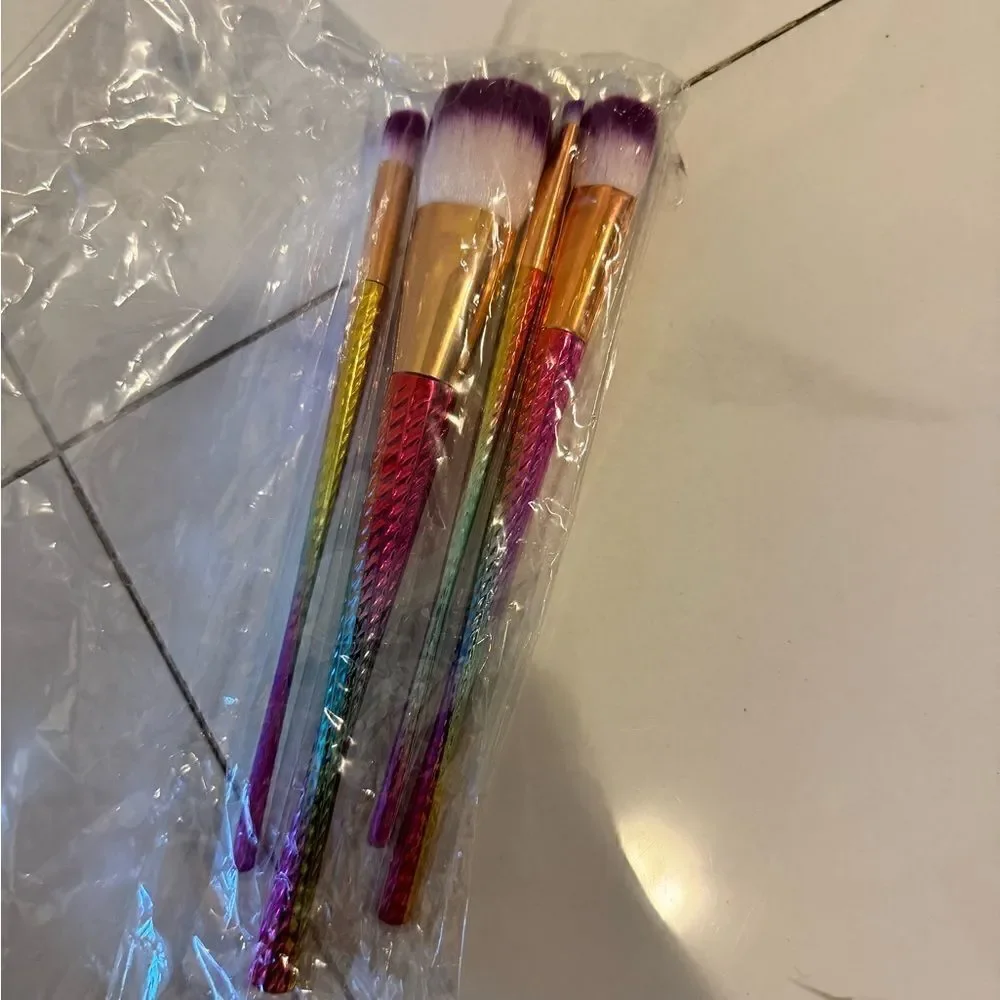 4 make-up brush #16